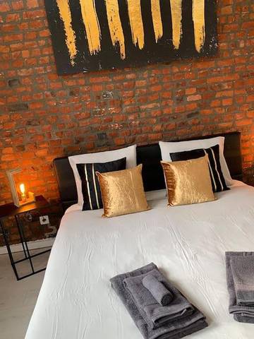 Gîte pour 4 personnes, avec jacuzzi ainsi que terrasse et sauna, animaux acceptés à Binche