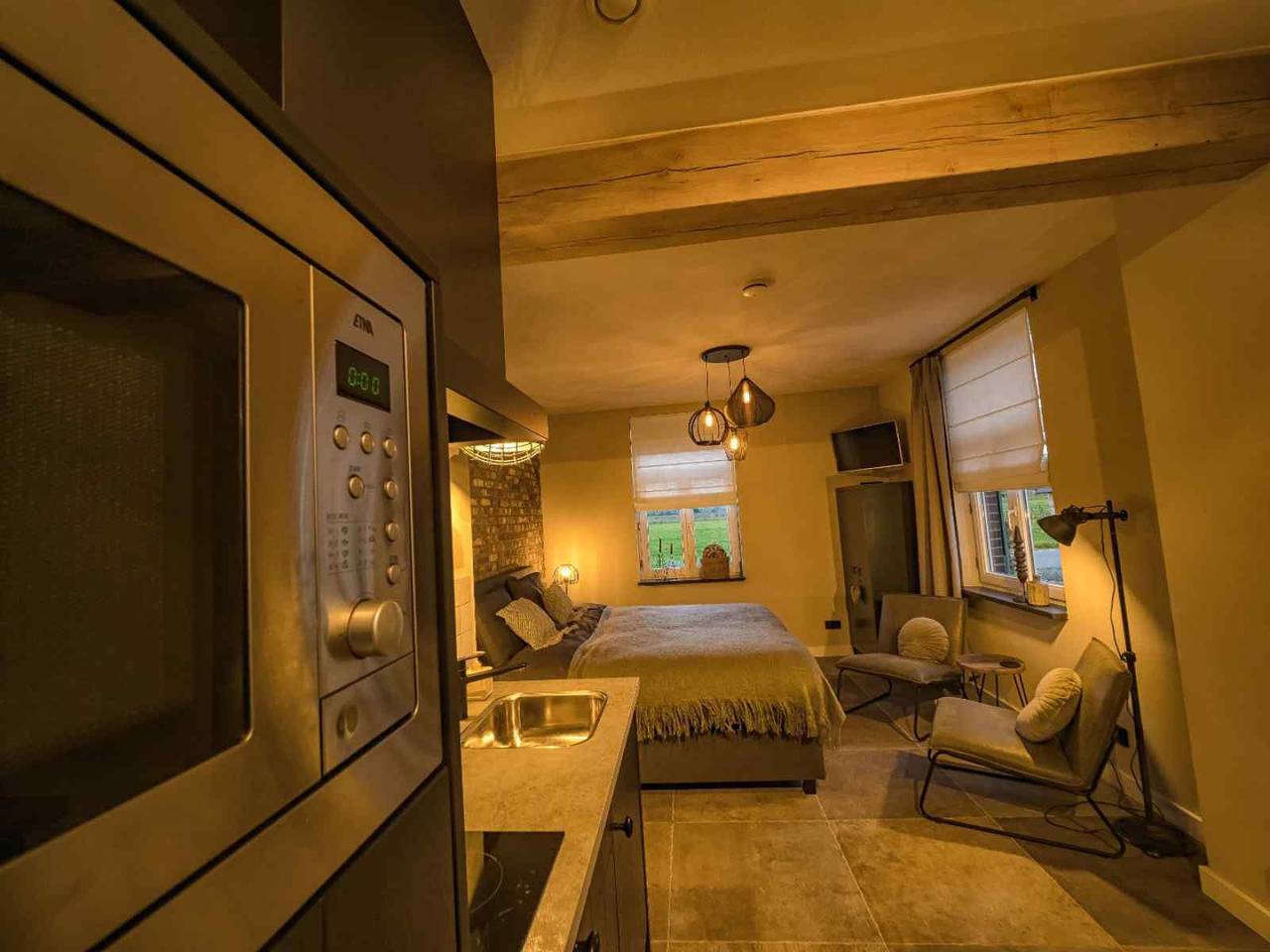 Ganzes Studio, Zwei schöne 2-Personen-Studios nebeneinander in der Nähe von Roermond und der Maas. in Limburg (Niederlande)