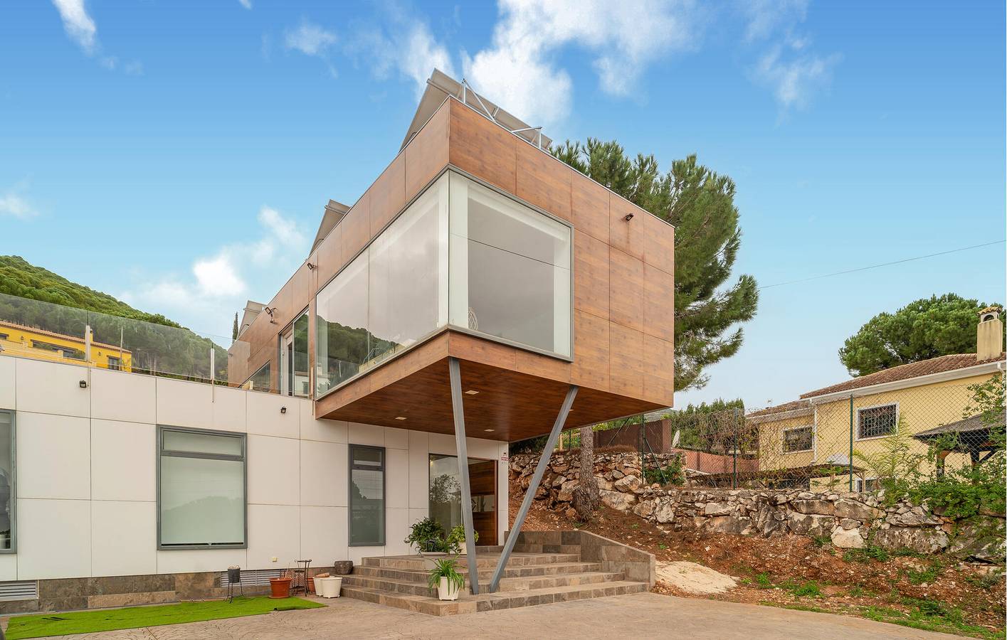 250 sq-ft Apartment with Pool, Parking & Terrace in Pinos de Alhaurín, Alhaurín de la Torre
