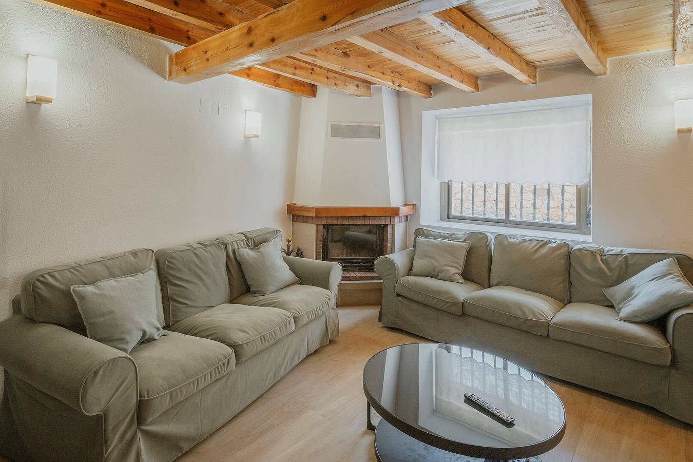 Casa de vacaciones 'La Cabaña De Cascajares' con vistas a la montaña, balcón y Wi-Fi in Cascajares de la Sierra, Provincia de Burgos