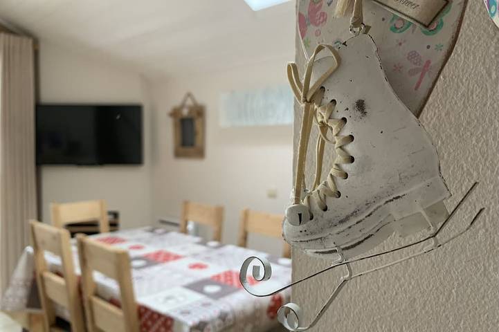 Appartement entier, Spacieux duplex familial de 3 chambres - à seulement 50 mètres des pistes de ski in Saint-Jean-d'Aulps, Les Portes du Soleil