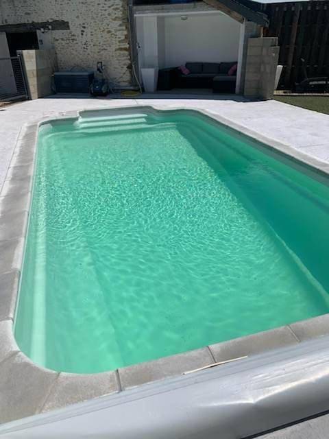 Maison de campagne pour 4 personnes, avec piscine ainsi que vue et jardin à Daumeray - 2