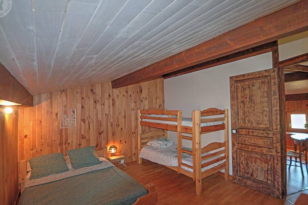 Gîte confortable au cœur du Pilat avec vue imprenable in Doizieux, Parc Naturel Régional du Pilat