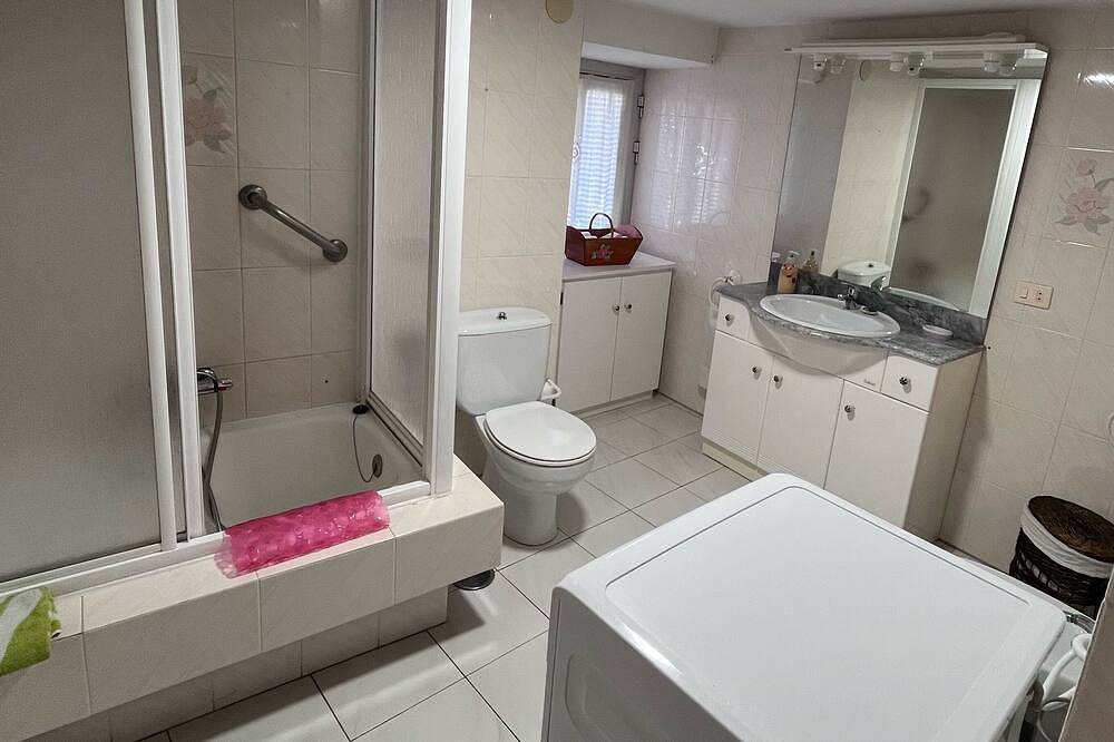 House to enjoy Valdeorras and Bierzo, the Medulas Natural Park. in Carballeda de Valdeorras, Ourense Region