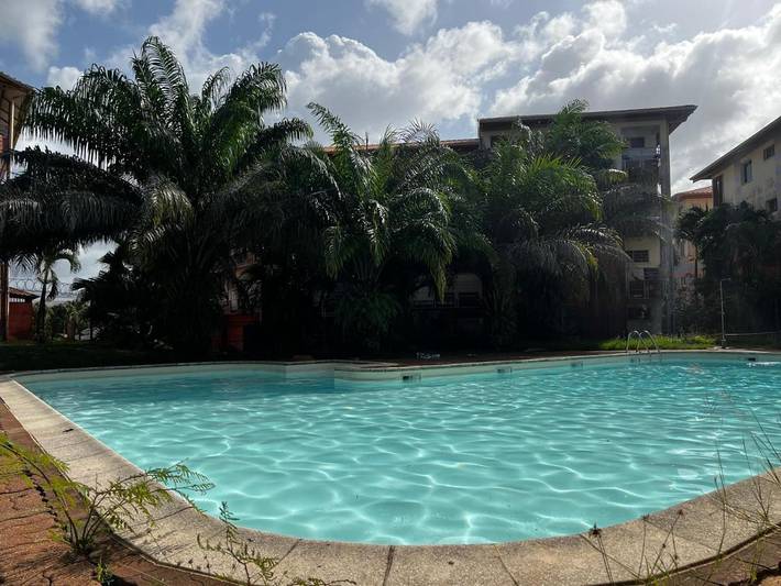 Location de vacances pour 2 personnes, avec piscine ainsi que vue et balcon à Cayenne - 3