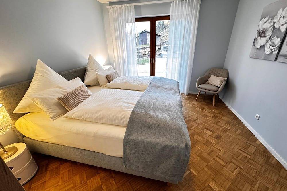 Ganze Wohnung, Exklusiv genießen: Ferienwohnung mit Traumterrasse in Bad Mergentheim, Hohenlohe