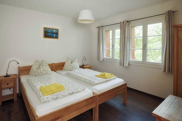 Geheel appartement, CityChalet Appartement/Fewo Silberdistel**** in Interlaken, Meer van Thun