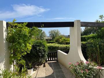 Gîte pour 4 personnes, avec vue et jardin dans Le Couchant