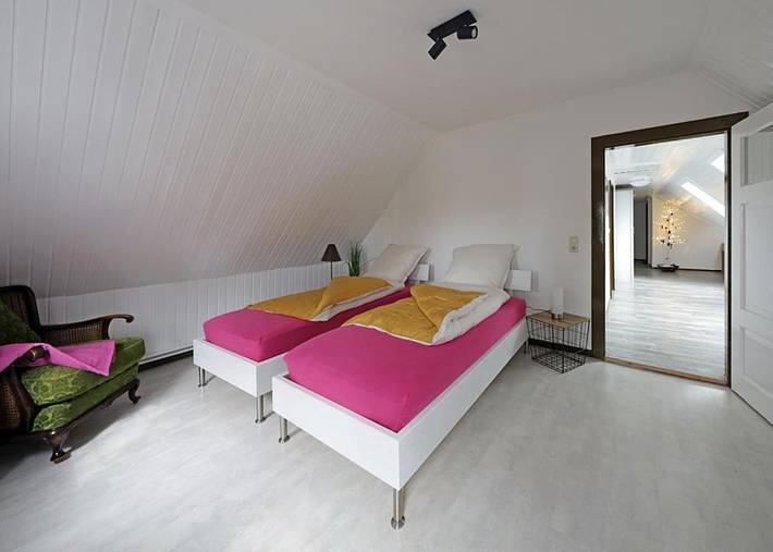 Ferienwohnung für 5 Personen, mit Terrasse und Garten sowie Pool und Ausblick in Lachendorf
