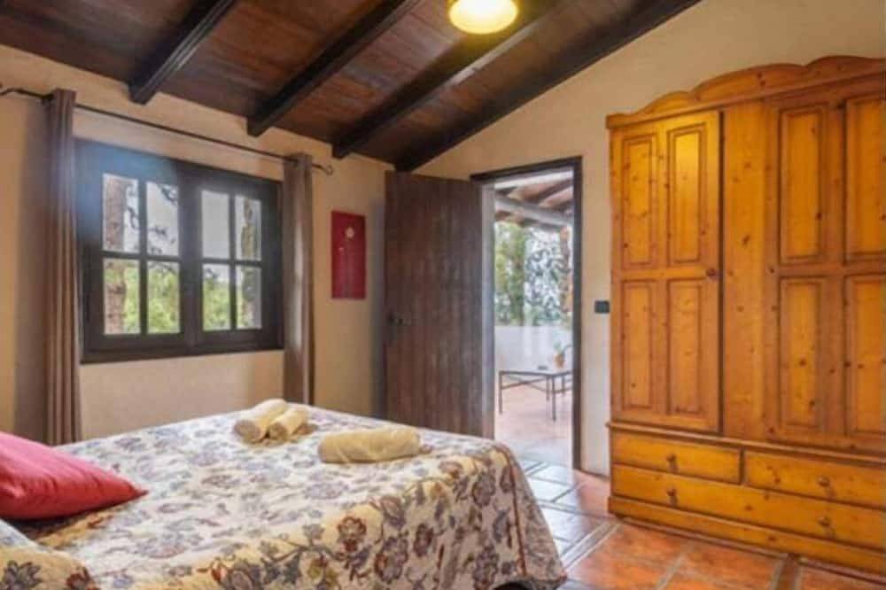 Casa en La Guancha: Jardín, Vistas y 3 Baños (6 Pers) in La Guancha, Tenerife Norte