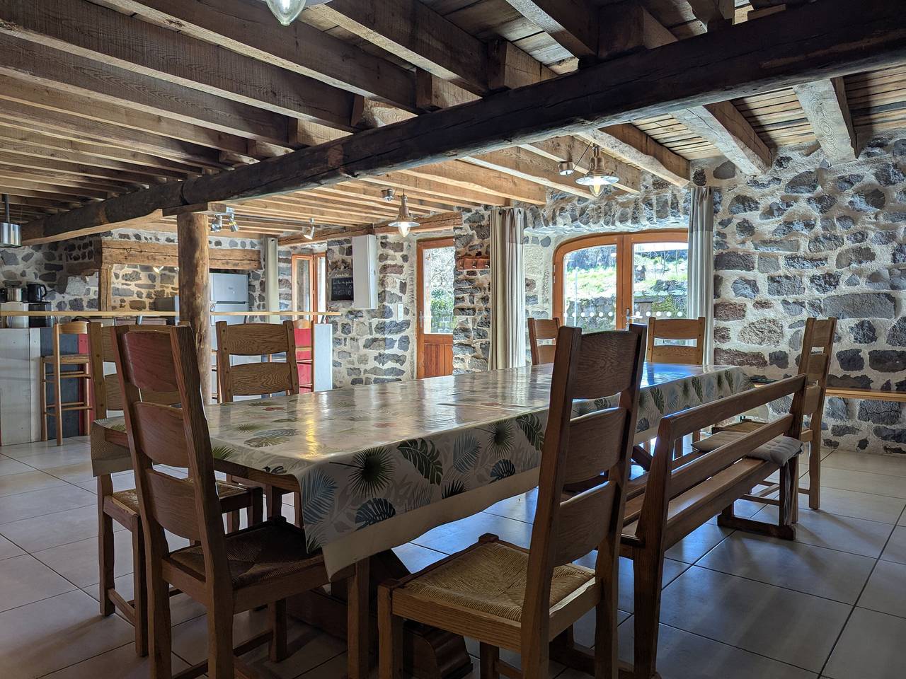 Maison de caractère avec grand terrain, proche d'Arlempdes, labels Ecogîte et Tourisme & Handicap in Arlempdes, Haute-Loire