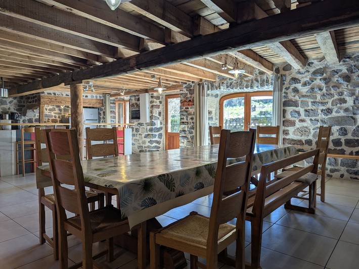 Gîte pour 15 personnes, avec jardin, animaux acceptés à Arlempdes - 4