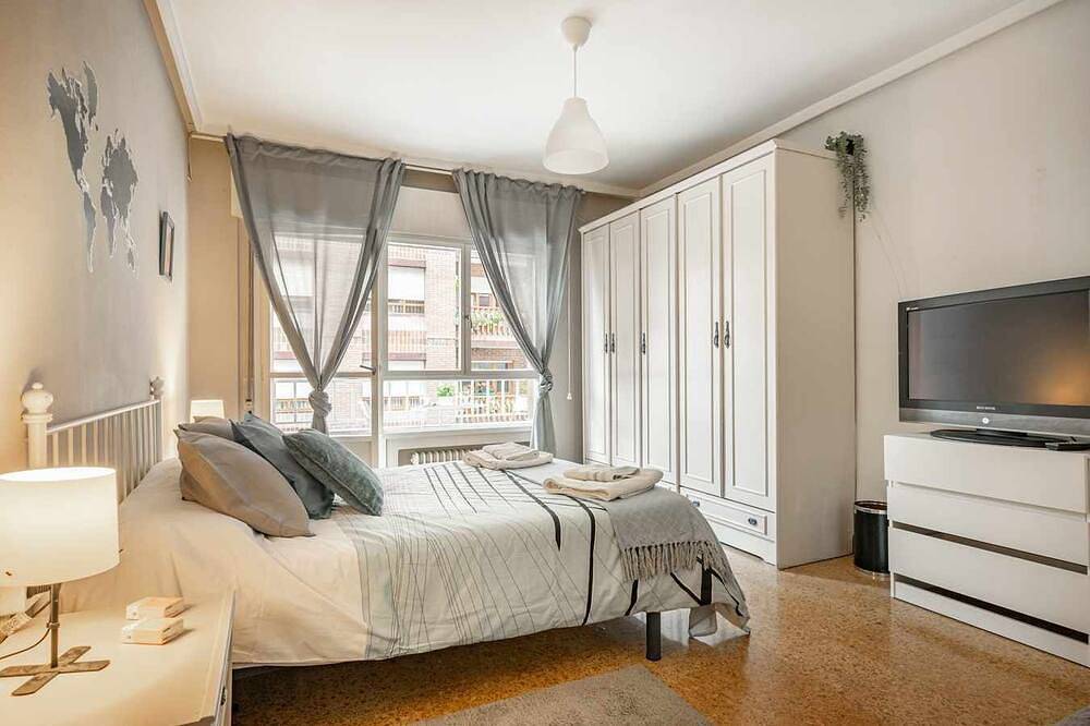 Entire apartment, Apartment Lourmar El Berrón in Siero, Asturias Province