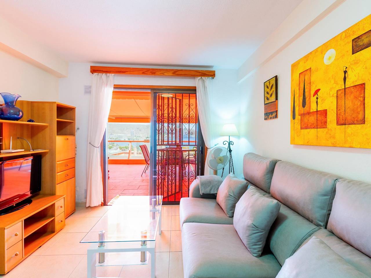 Ganze Ferienwohnung, 113 Cactus Apartment Beheizter Pool, Wifi in Los Cristianos, Arona