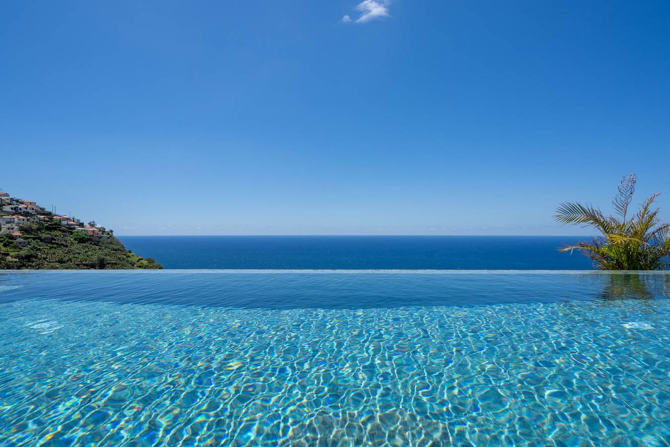 Ganze Wohnung, Ferienwohnung für 4 Personen mit Pool in Calheta, Madeira