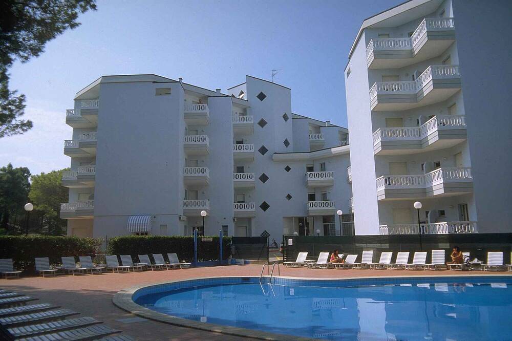 Appartement entier, Appartement de vacances avec climatisation et piscine in Lignano Riviera, Lignano Sabbiadoro