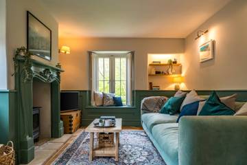 Cottage for 8 People in The Cotswolds, South West England, Photo 2