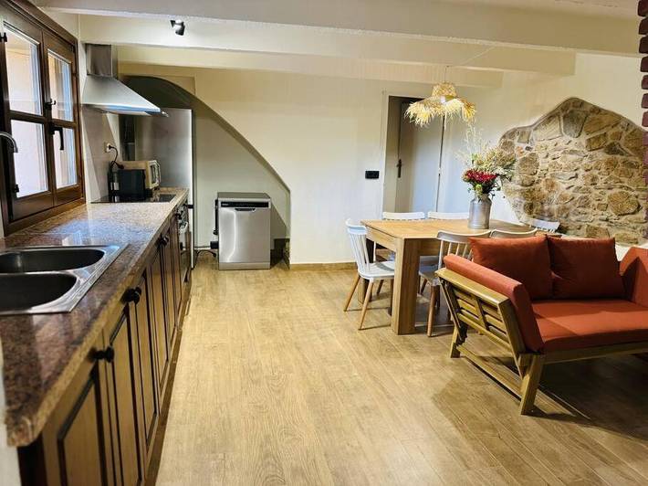 Casa de vacaciones para 11 personas, con piscina además de vistas y jardín, Se admiten mascotas en Parque natural del Montseny - 4