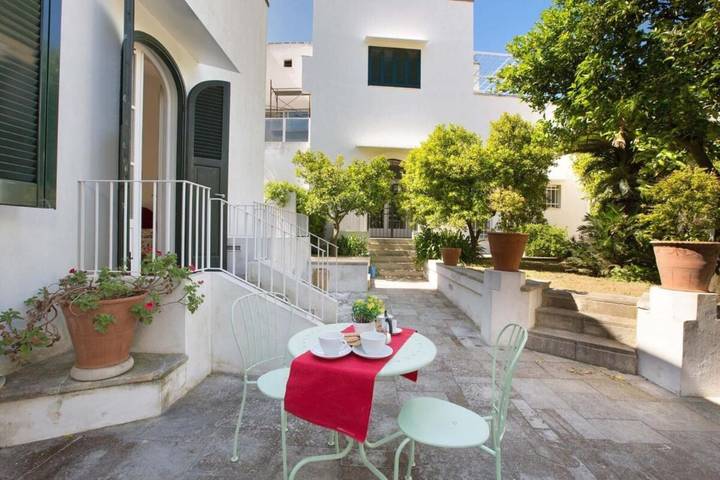 Gîte pour 2 personnes, avec terrasse et jardin à Ugento - 3