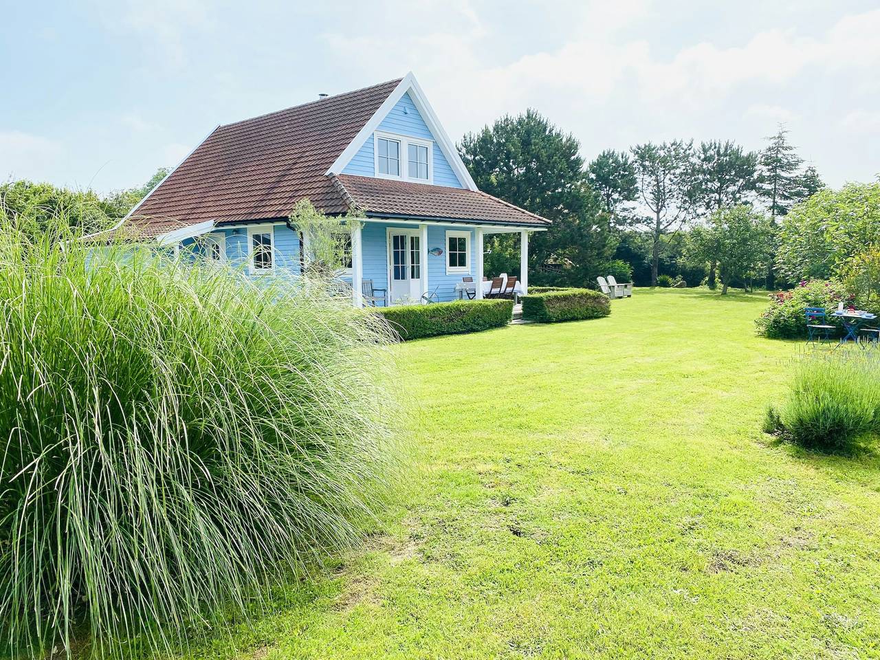 Norwegisches Haus in Hatainville in der Nähe der Dünen in Les Moitiers-d'Allonne, Côte de la Déroute