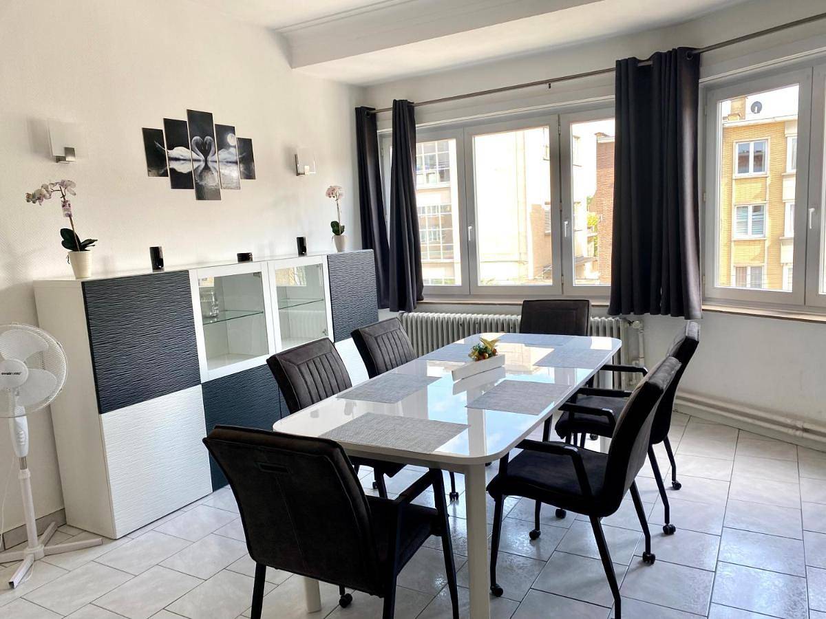 Entire apartment, Résidence Stiénon in Brussels, Flanders