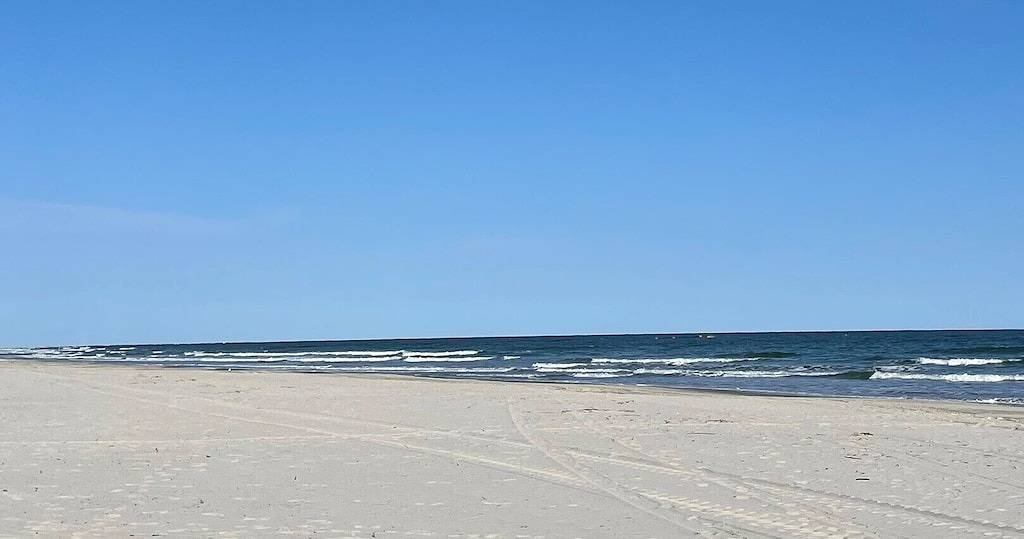 Ganze Wohnung, Ground Floor/End Unit on Hole #2 Oyster Bay - Golfers Dream / Family Getaway in Sunset Beach (NC), Brunswick County