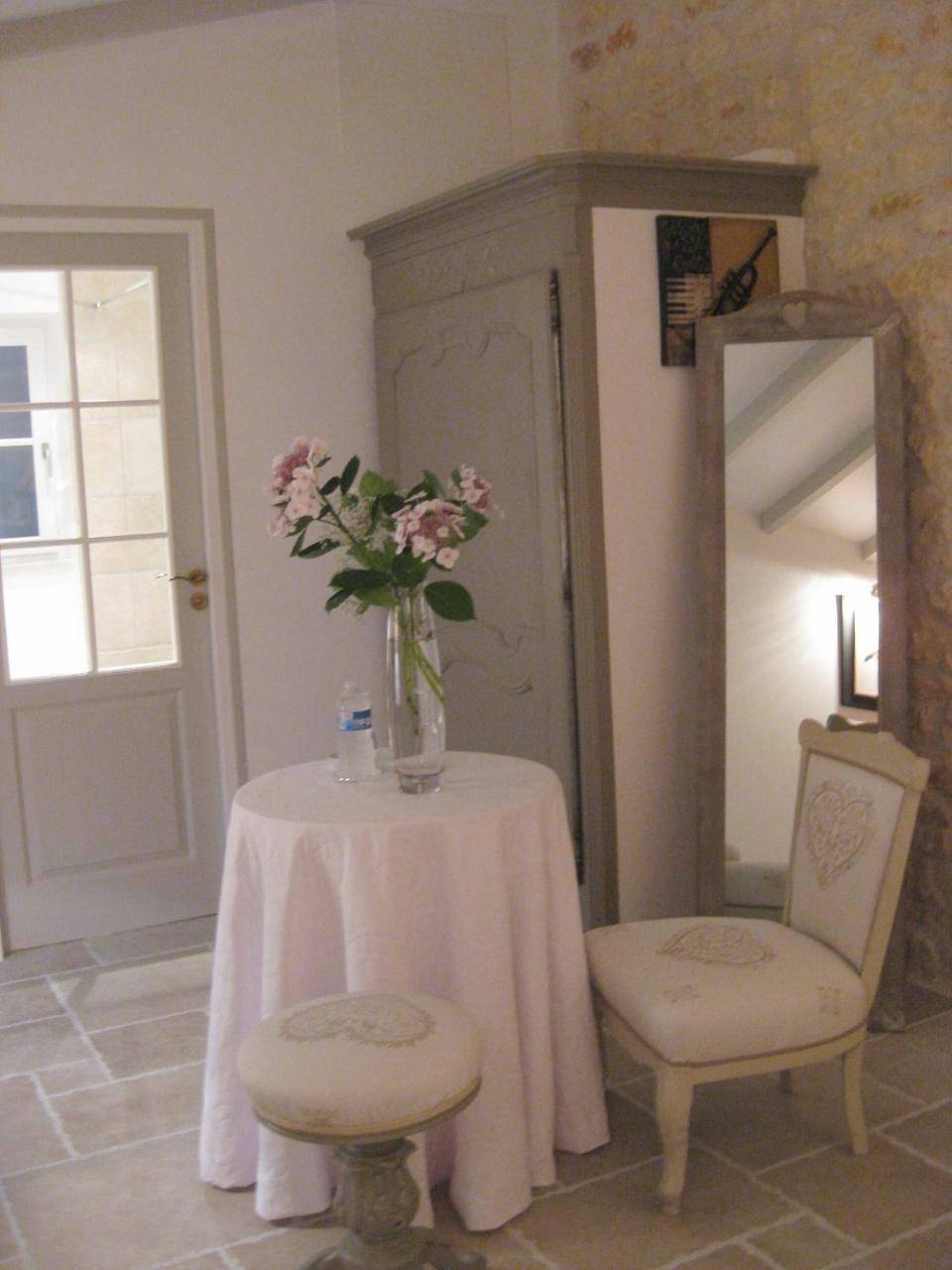 Superior Double Room "Melodie" in Trizay, Région de Saintes