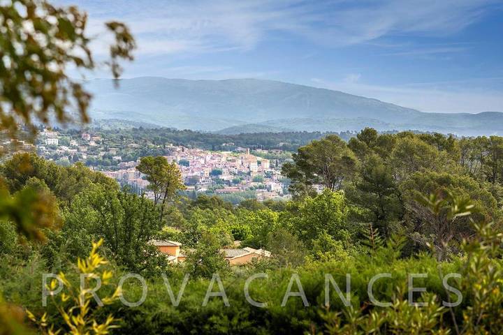 Location de vacances pour 8 personnes, avec jardin et piscine à Seillans - 4