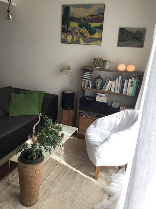 Gîte pour 2 personnes, avec terrasse dans Stade Marcel Deflandre - 2