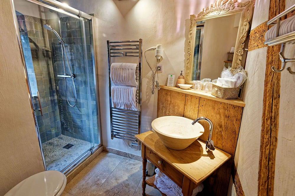 Apartamento entero, El Pequeño Lobo***** con balcón con vistas al jardín. in Riquewihr, Parque natural regional de los Ballons des Vosges