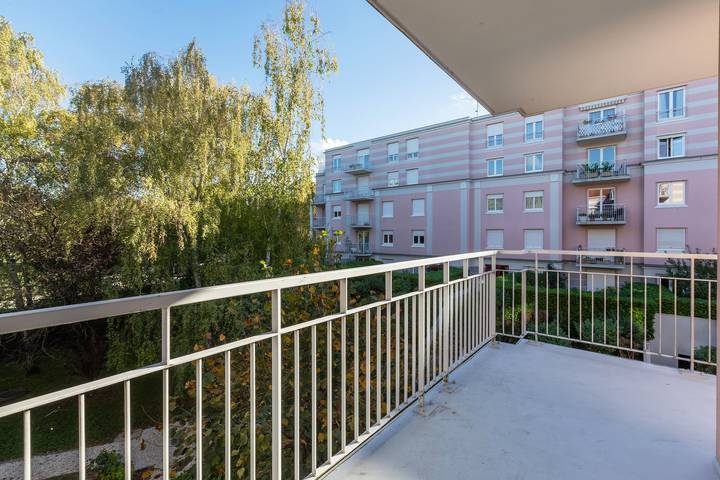Ganze Wohnung, Ferienwohnung für 6 Personen mit Balkon in L'Haÿ-les-Roses, Val-de-Marne