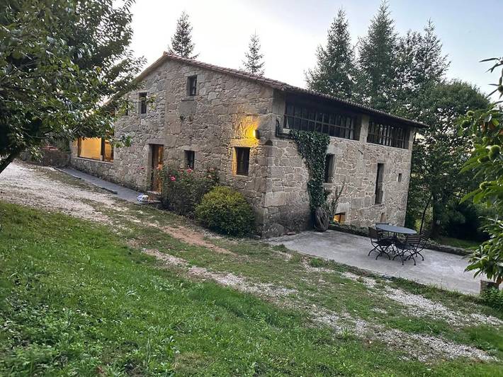 Apartamento para 20 personas, con jardín además de piscina y vistas en Ames