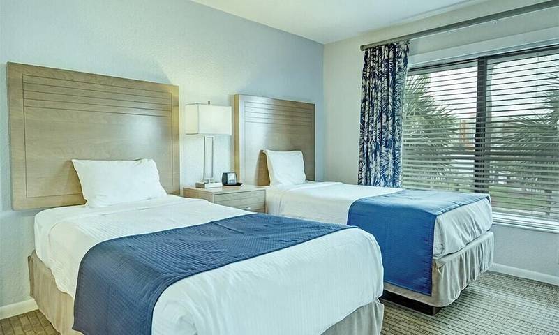 Holiday rental for 6 people, with pool and hot tub as well as balcony in Florida