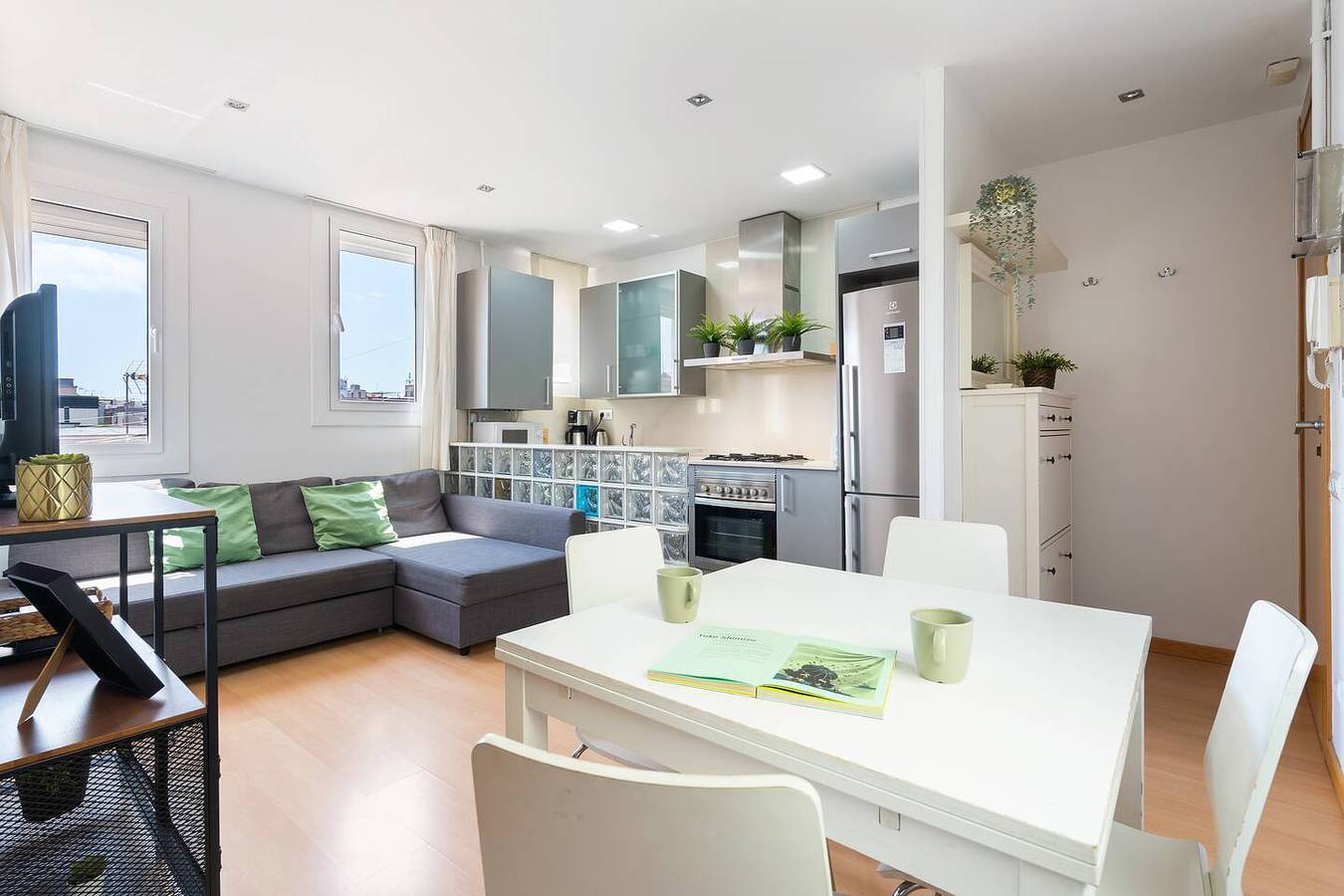 Ganze Wohnung, Ferienwohnung für 4 Personen mit Terrasse in Barcelona Zentrum, Barcelona