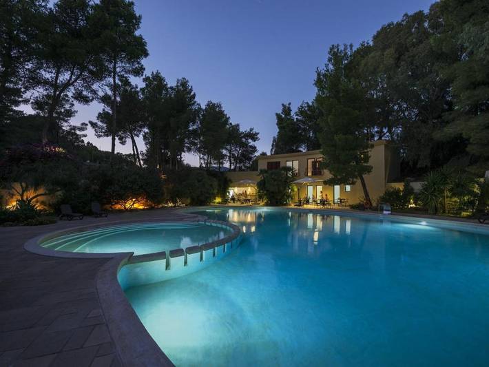 Ferienwohnung für 6 Personen, mit Terrasse und Pool