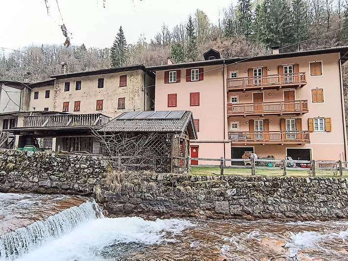 Gîte pour 3 personnes, avec balcon à Rabbi