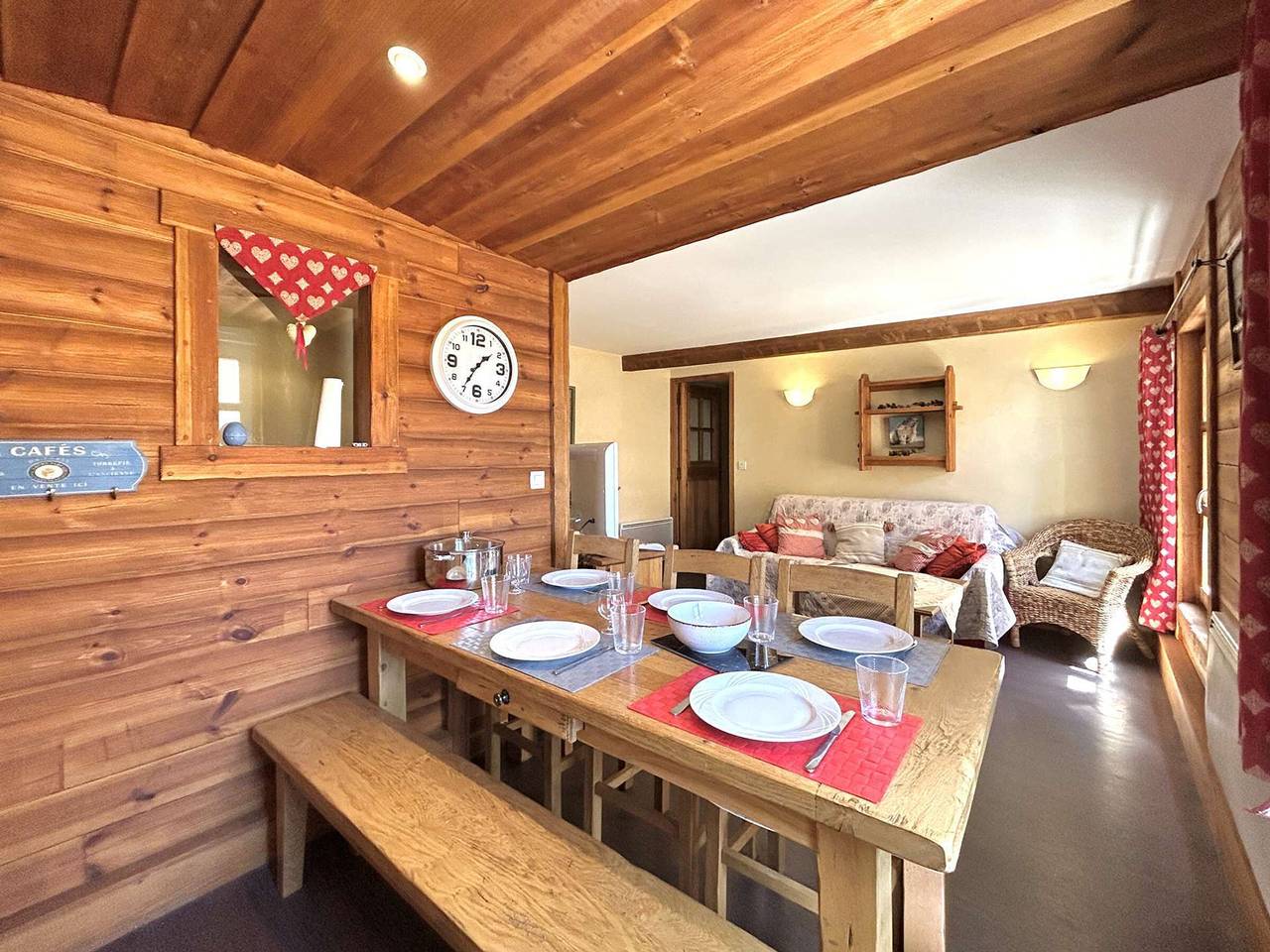Apartamento entero, Apartamento 3 piezas renovado en el centro de Briançon para 4-6 personas in Briançon, Serre Chevalier