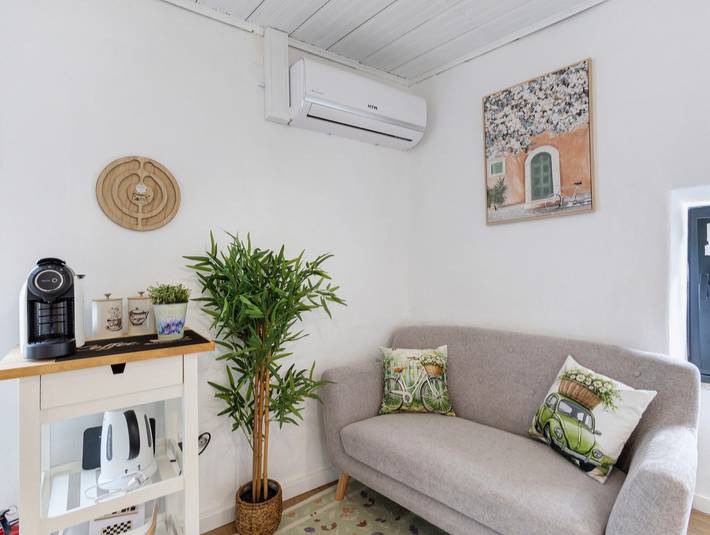 Holiday Home 'Casinha Do Riacho Loureda' with Mountain View, Wi-Fi and Air Conditioning in Loureda, Álvora e Loureda