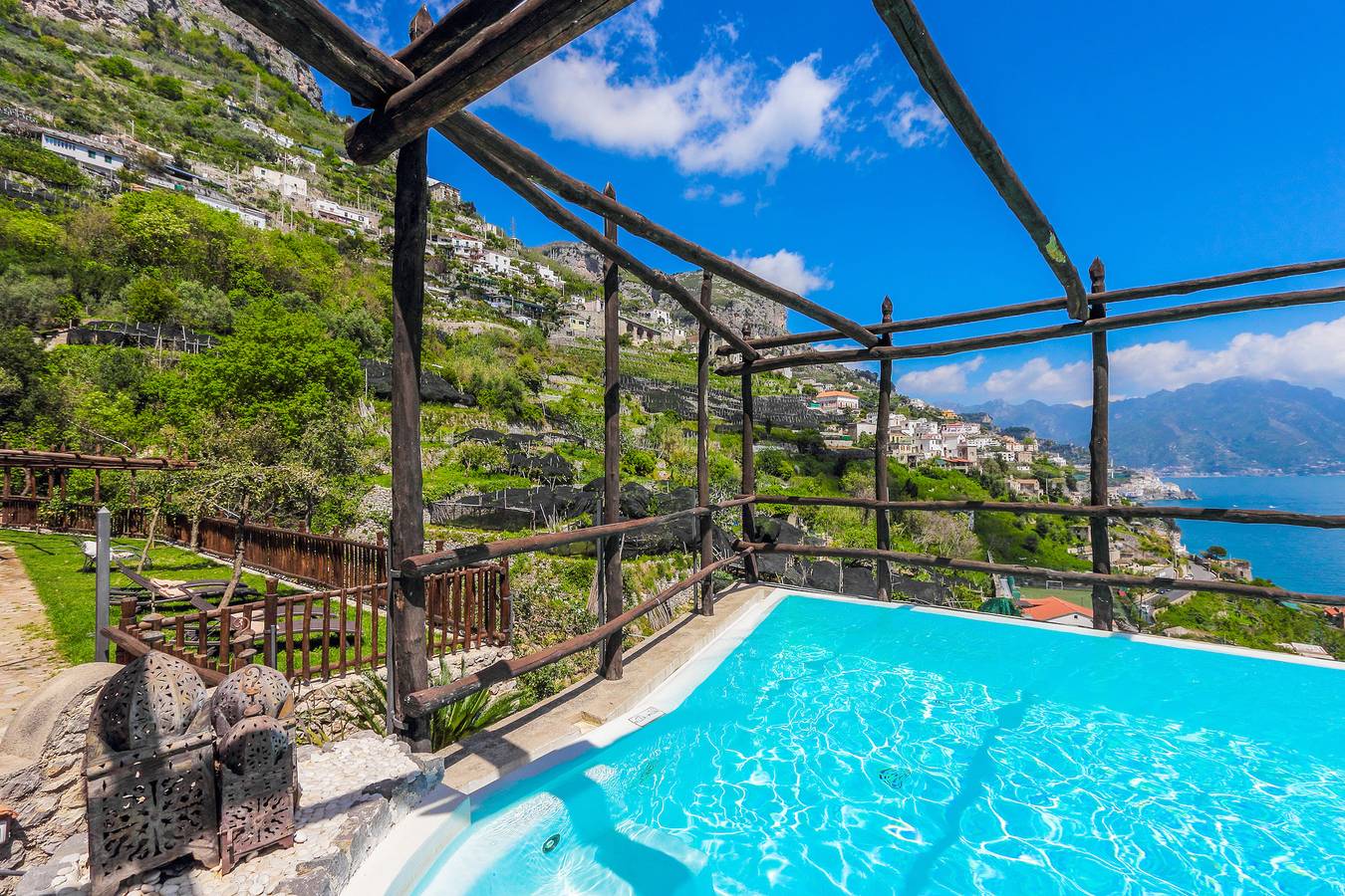 Vacation Rental for 19 Guests in Tovere, Amalfi