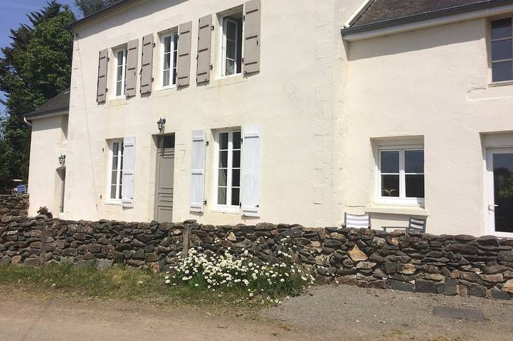 Gîte pour 2 personnes, avec terrasse et jardin à Châtillon-sur-Colmont