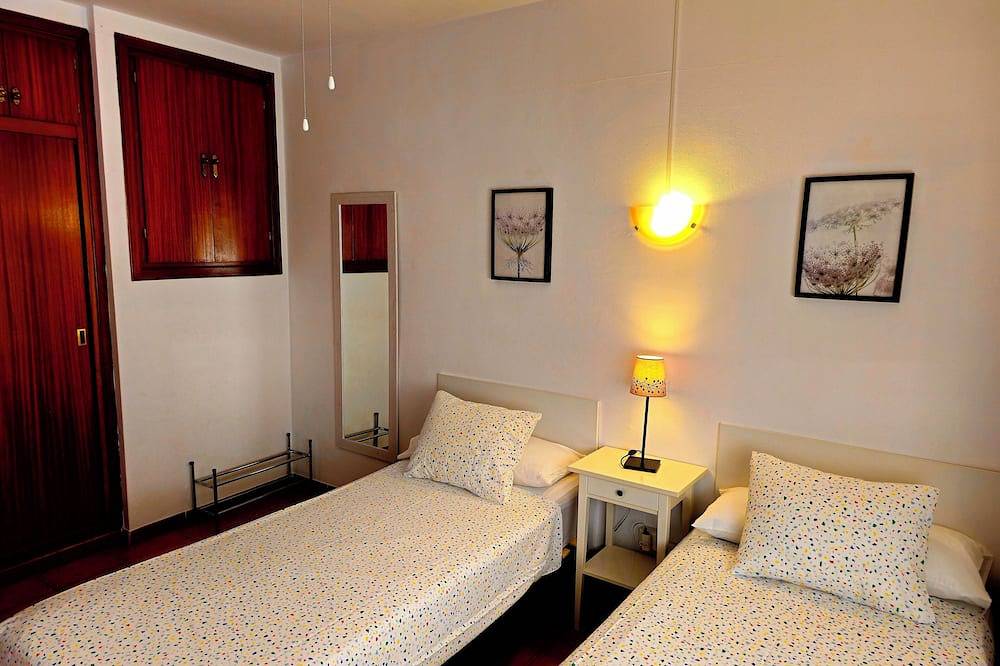 Maisonette-Wohnung mit Sonnenterrasse, in Fuengirola Zentrum, 250 m. Strand in Playa de Santa Amalia (Fuengirola), Fuengirola