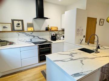Holiday Rental for 6 People in Petworth, West Sussex, Photo 2