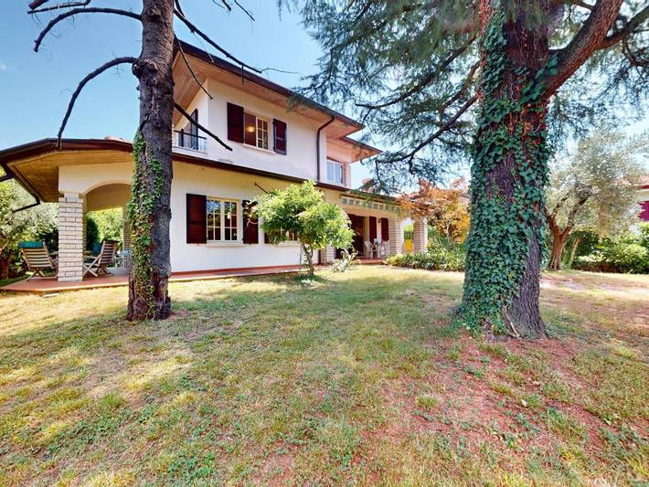 Villa pour 6 personnes, avec balcon et jardin, animaux acceptés à Sirmione - 2
