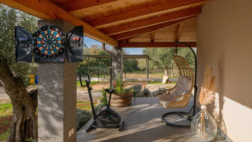 Villa für 6 Personen, mit Terrasse und Whirlpool sowie Garten in Fazana - 3