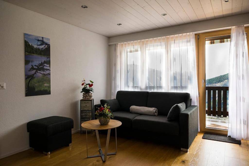 Ganze Wohnung, Moderne 2-Zimmer-Wohnung in Albinen mit Aussicht in Albinen, Leukerbad & Umgebung