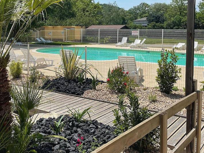 Camping pour 4 personnes, animaux acceptés