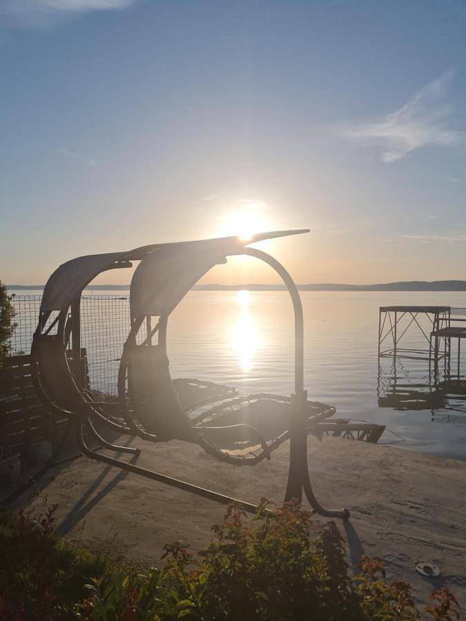 Ferienhaus für 7 Personen, mit Seeblick und Garten sowie Ausblick, mit Haustier am Balaton - 3