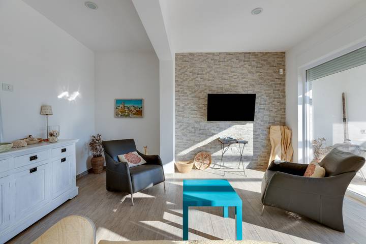 Villa "Domus Bianca" con vista mare, giardino e Wi-Fi in San Giovanni di Sinis, Cabras