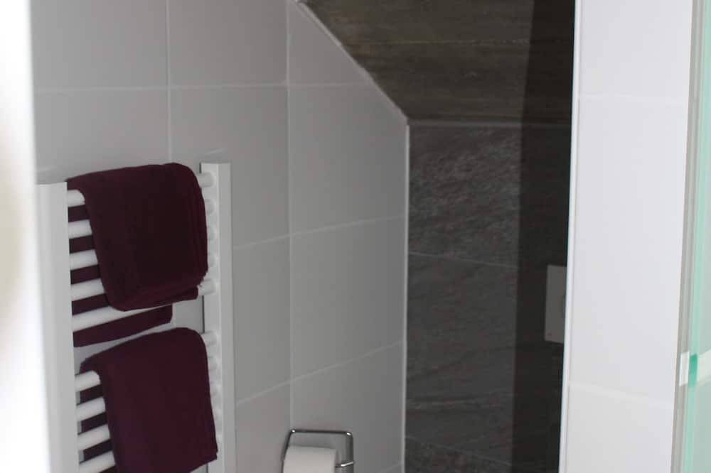 Ganze Wohnung, Komfortable, 1 Zimmer -55m²,  große Ferienwohnung in Margetshöchheim - Zentrum in Margetshöchheim, Fränkisches Weinland