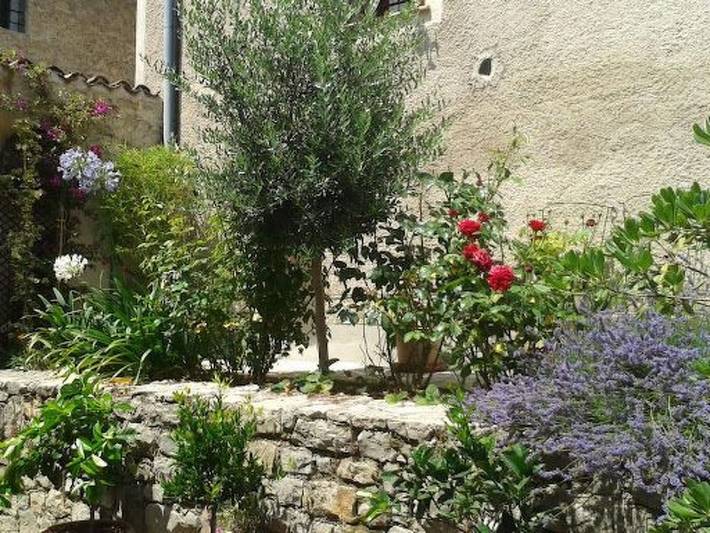 Gîte pour 2 personnes, avec jardin à Valbonne - 4